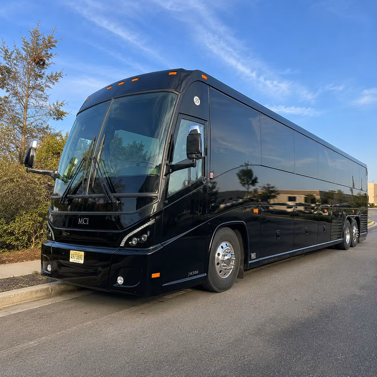 Shreveport Airport Shuttle & Transportation party bus exterior