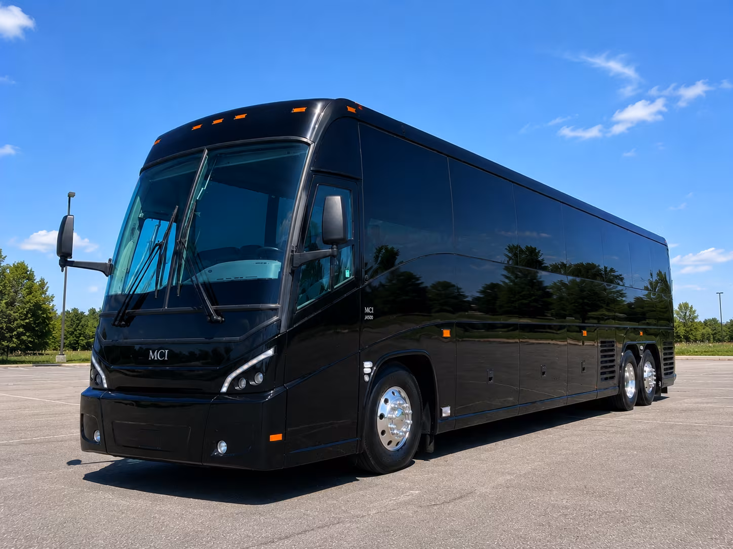 Shreveport Airport Shuttle & Transportation party bus exterior