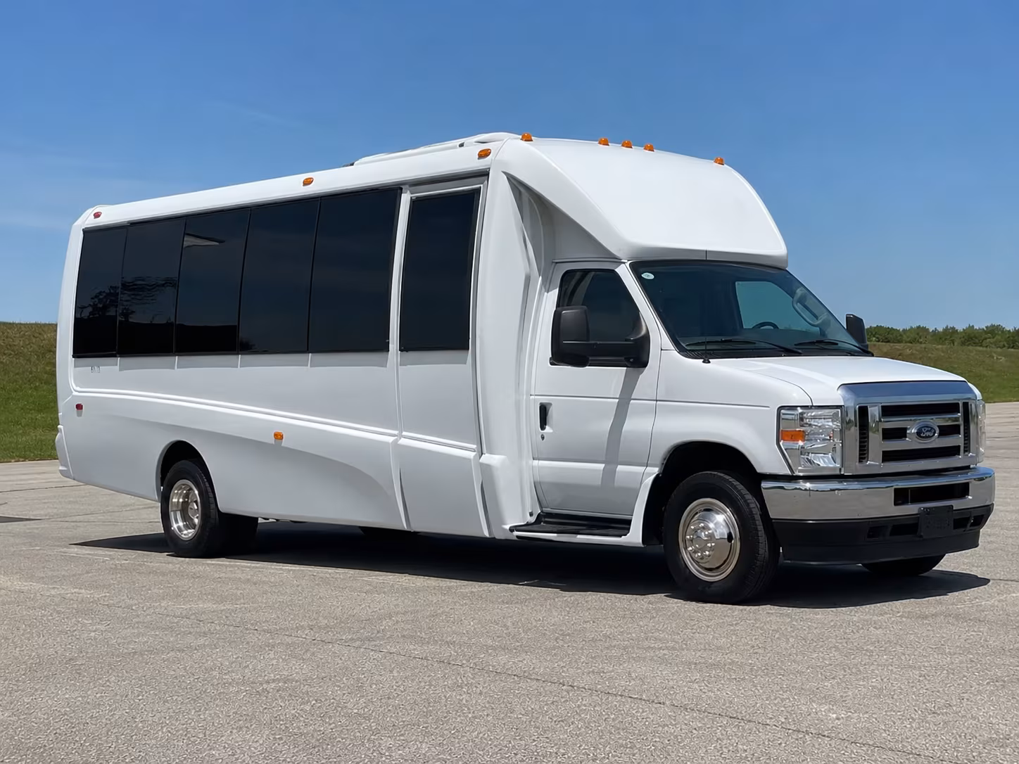 Shreveport Birthday, Sweet 16, & Quinceañera Party Bus Rentals