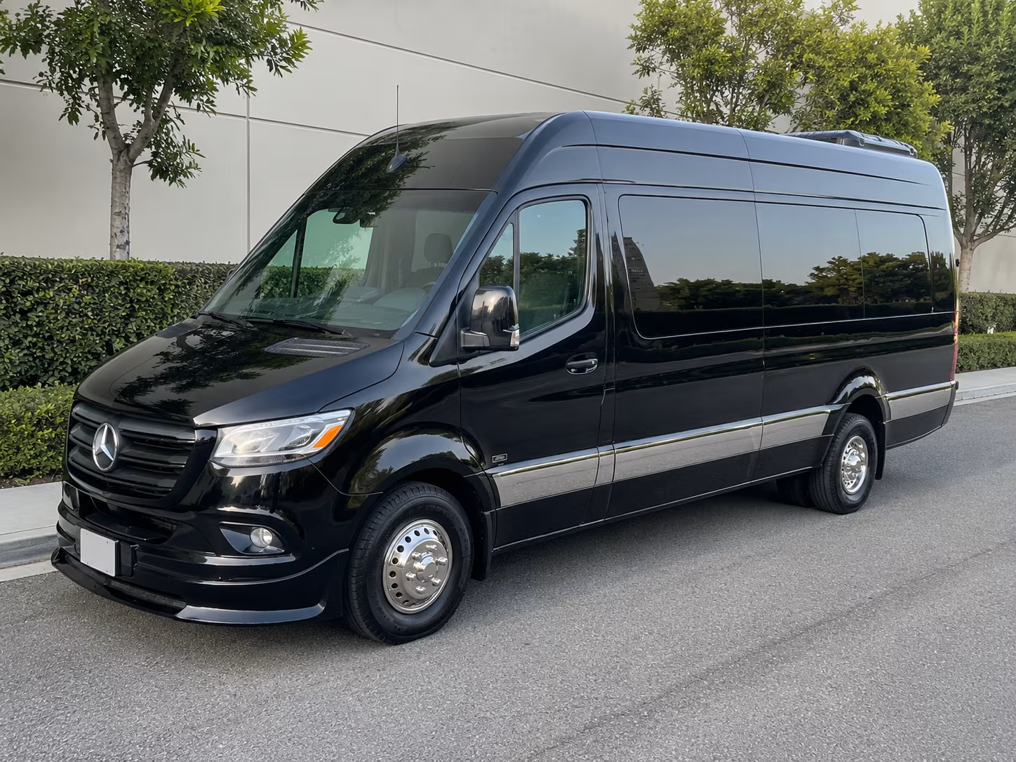 14 Passenger Sprinter Limo Exterior