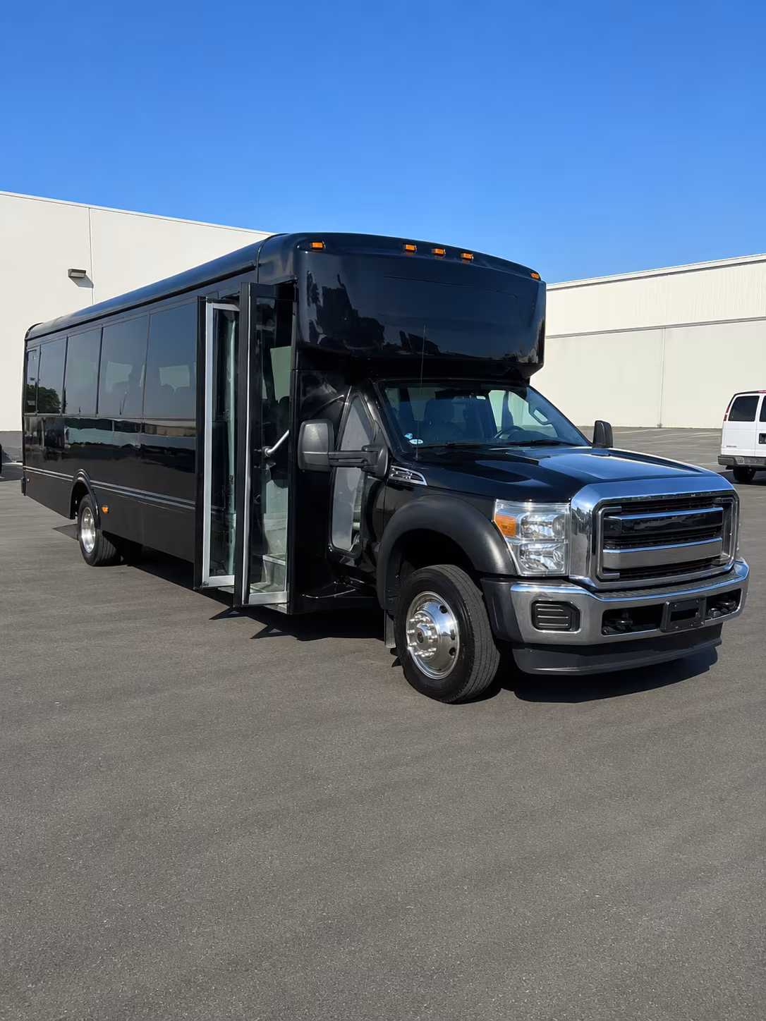 Tyler Birthday, Sweet 16, & Quinceañera Party Bus Rentals